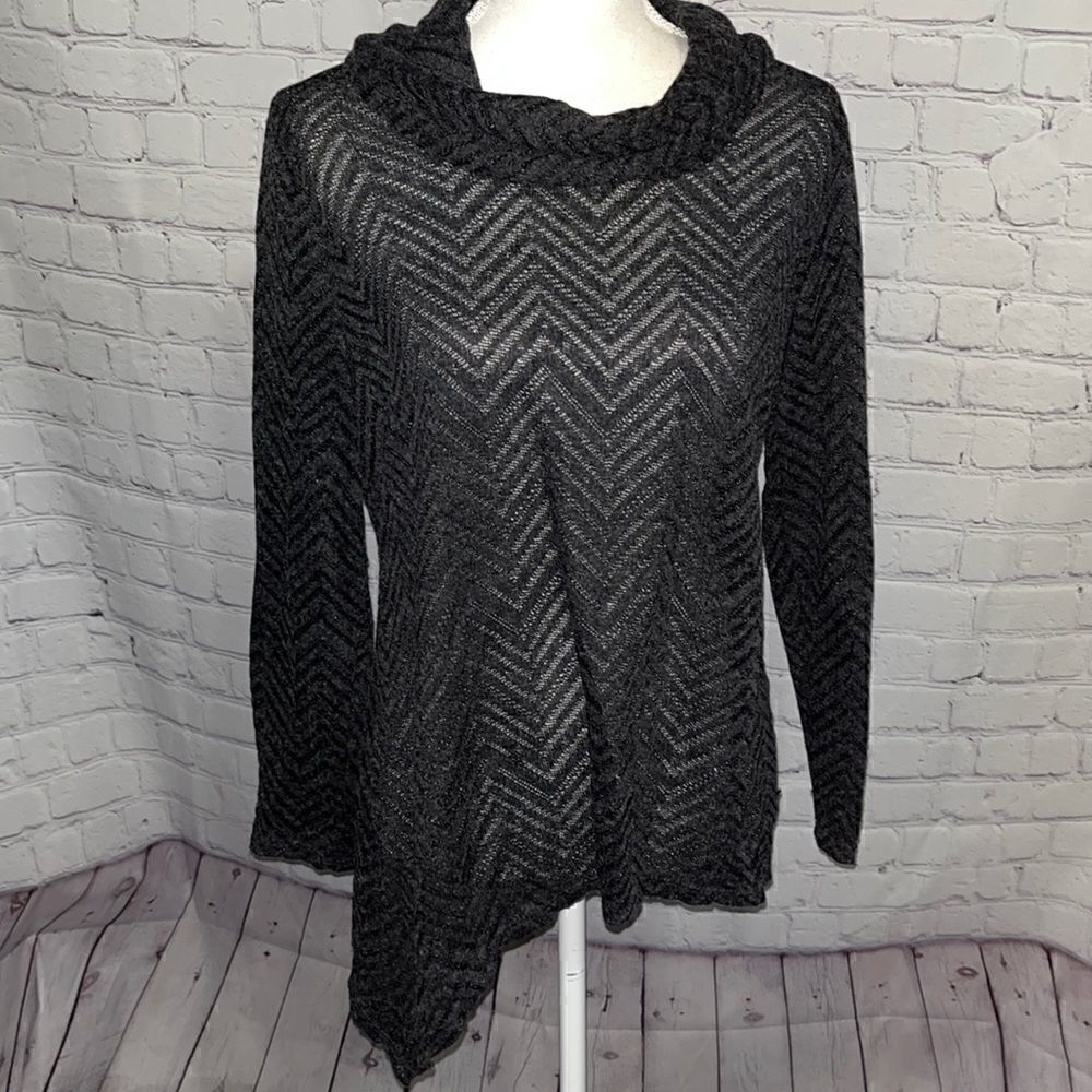 AB Studio - Gray Sweater - Asymmetrical Bottom - XL